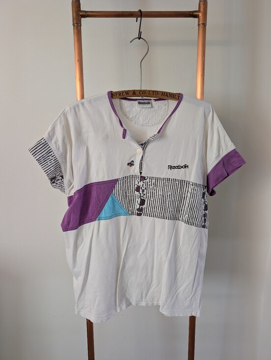 Reebok Tops - 🔥80s/90s🔥- Reebok White Tee w/ Purple & Teal Geometric Accent, Tennis Vibe 🎾